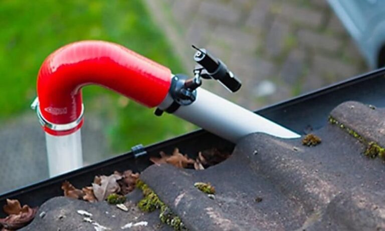 Gutter Cleaning and Maintenance